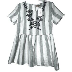 Pologram bohemian chic embroidered white gray short sleeve women blouse size S.